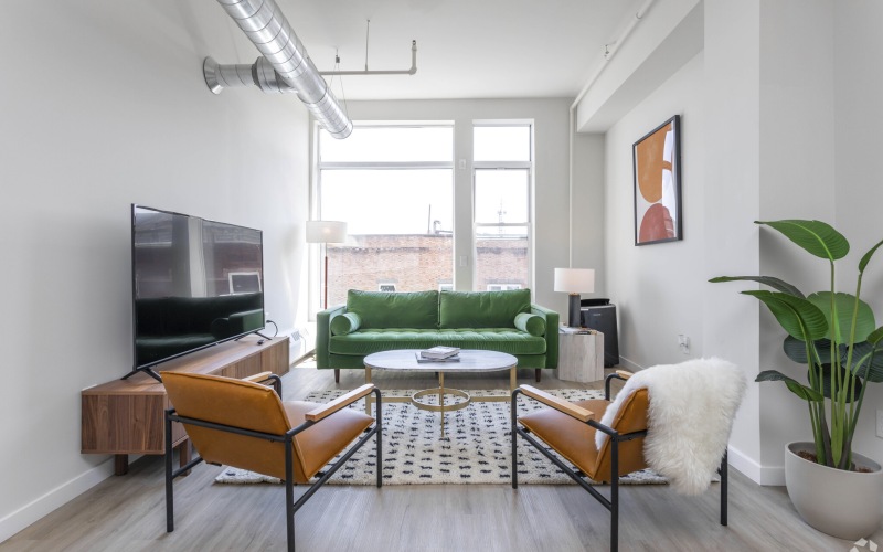 Residence Features & Amenities